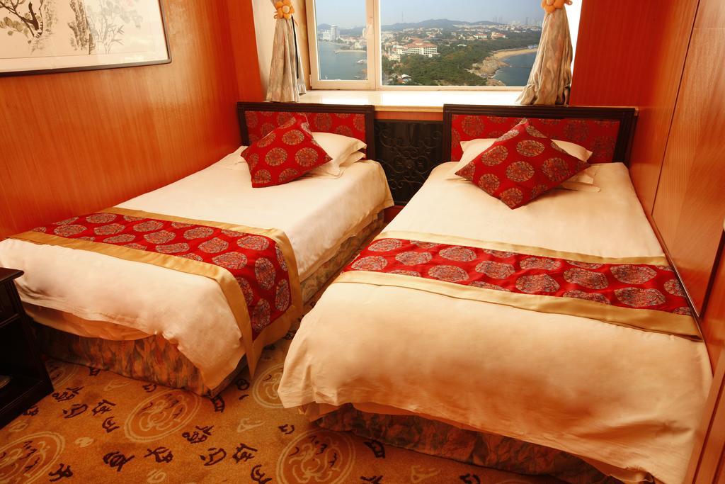 Donghai Grand Hotel Циндао Номер фото