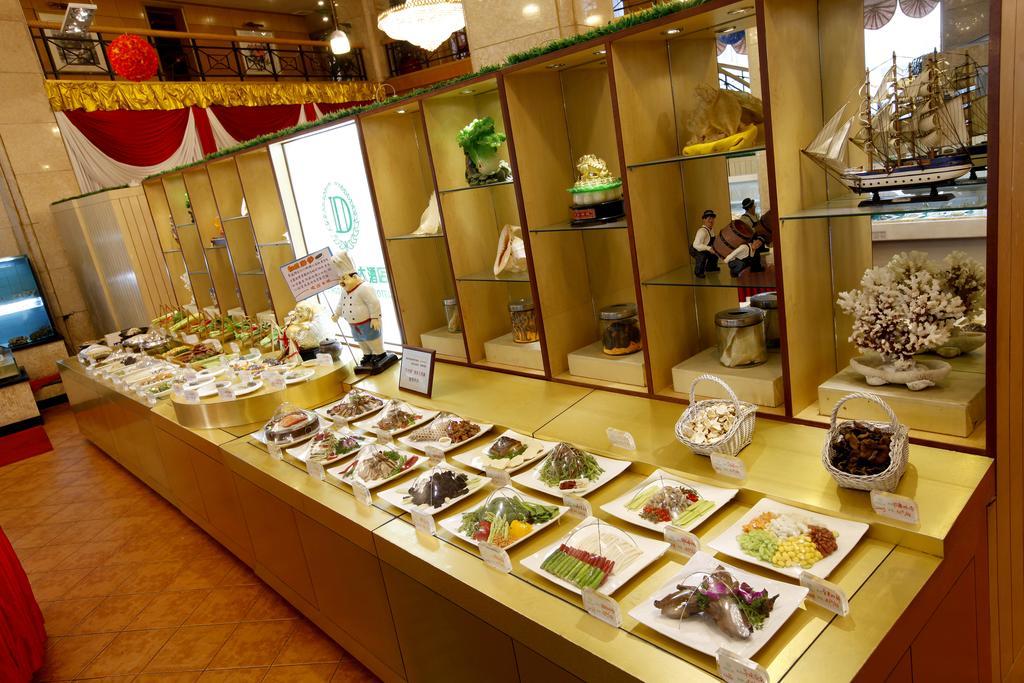 Donghai Grand Hotel Циндао Экстерьер фото