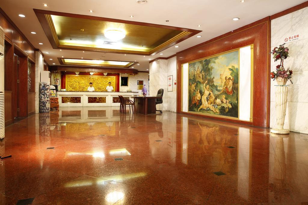 Donghai Grand Hotel Циндао Экстерьер фото