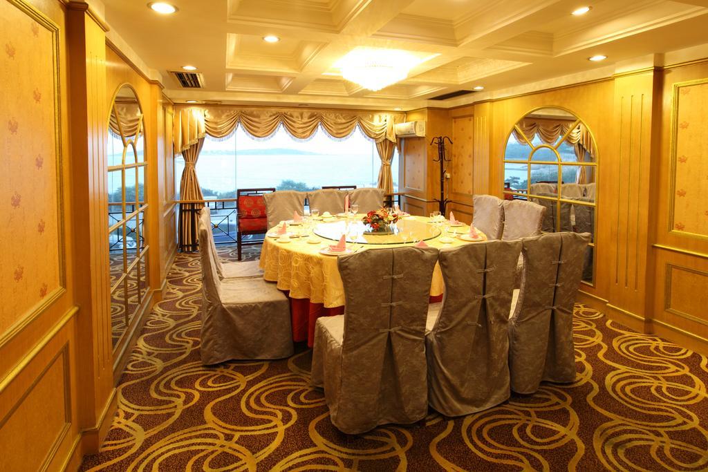 Donghai Grand Hotel Циндао Экстерьер фото